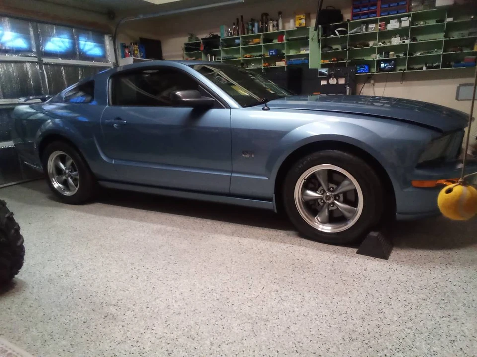 2005 Ford S197 Mustang GT - Image 11 of 17