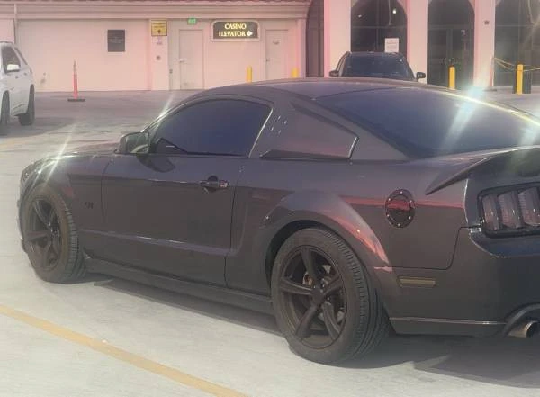 2005 Ford S197 Mustang - Image 11 of 12
