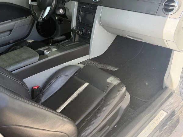2005 Ford S197 Mustang - Image 8 of 12