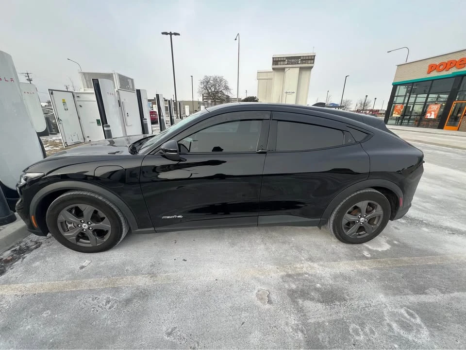 2022 Ford Mustang Mach-E - Image 4 of 8