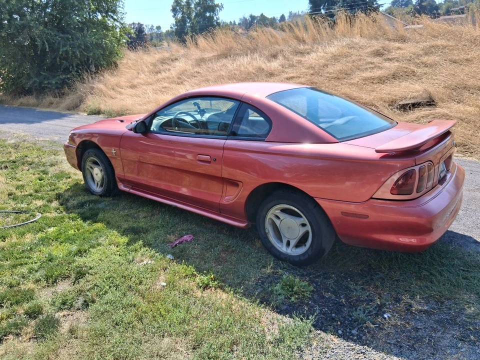 1994 Ford SN95 Mustang - Image 2 of 3