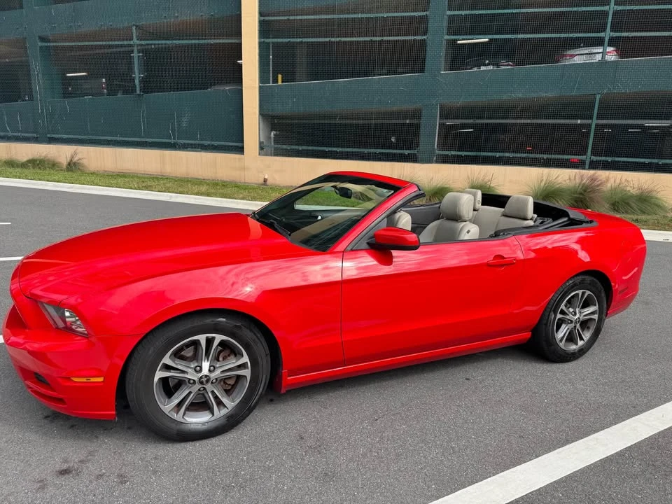 2014 Ford S197 Mustang - Image 4 of 10