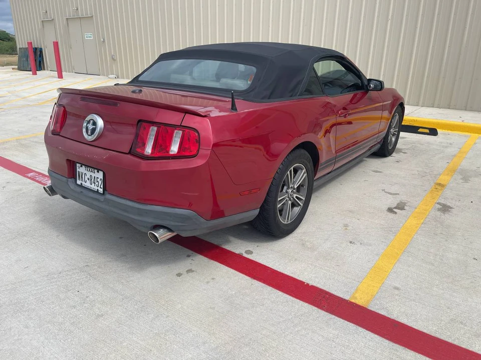 2010 Ford S197 Mustang - Image 17 of 22