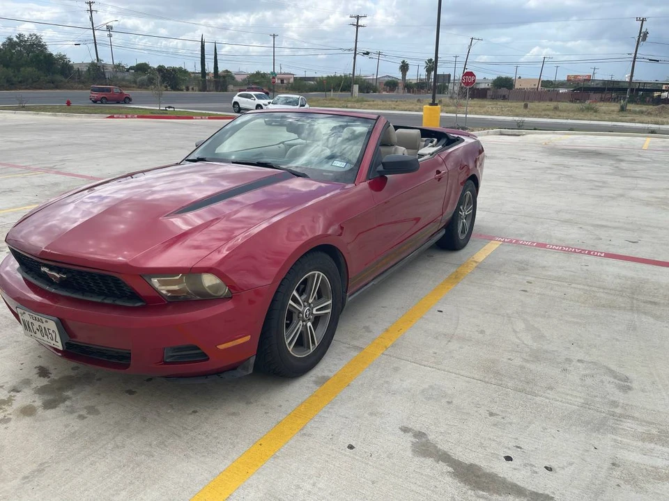 2010 Ford S197 Mustang - Image 9 of 22
