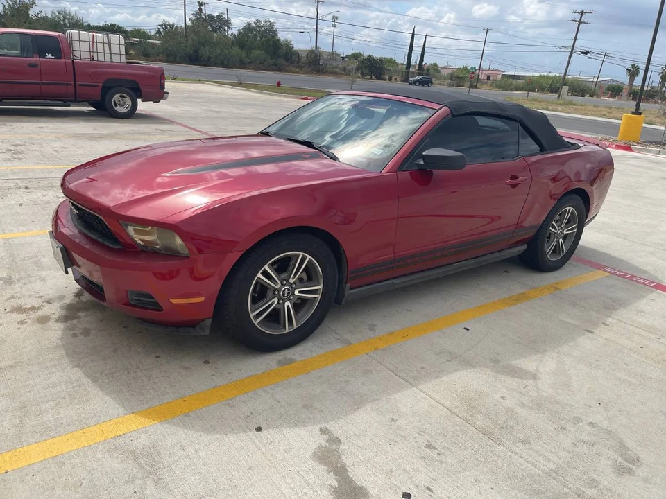 2010 Ford S197 Mustang - Image 16 of 22