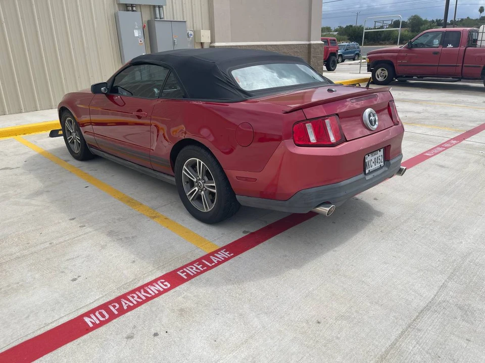 2010 Ford S197 Mustang - Image 15 of 22