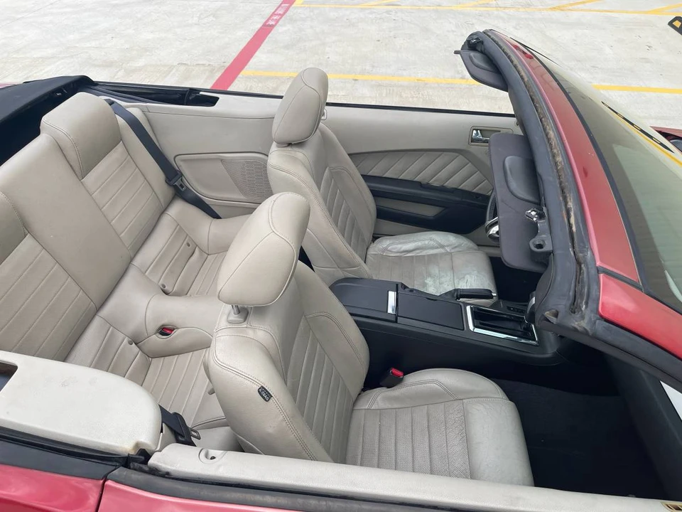 2010 Ford S197 Mustang - Image 12 of 22
