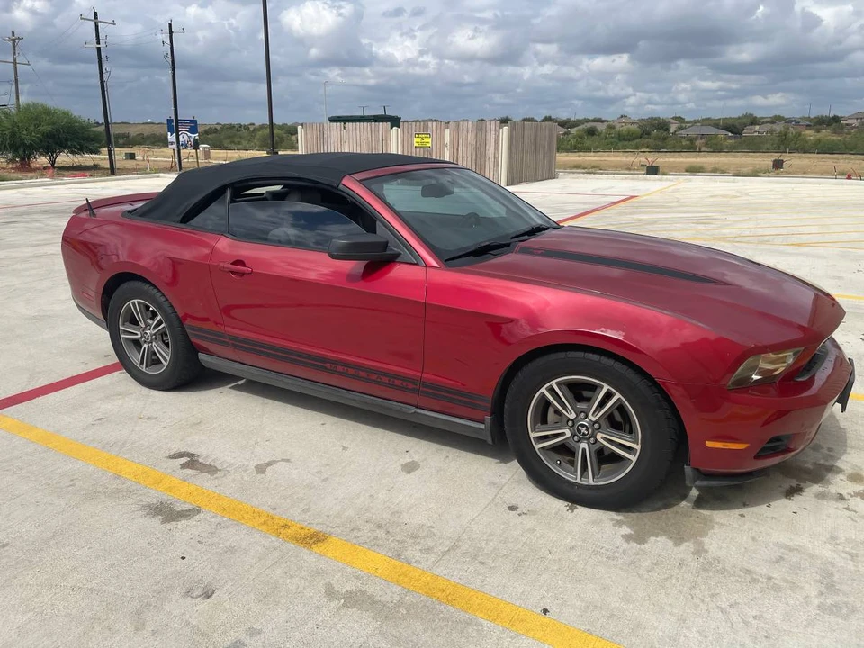 2010 Ford S197 Mustang - Image 18 of 22