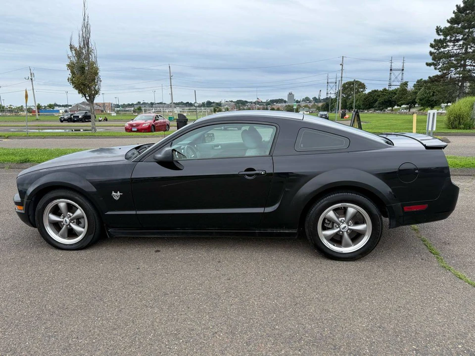 2009 Ford S197 Mustang - Image 4 of 24