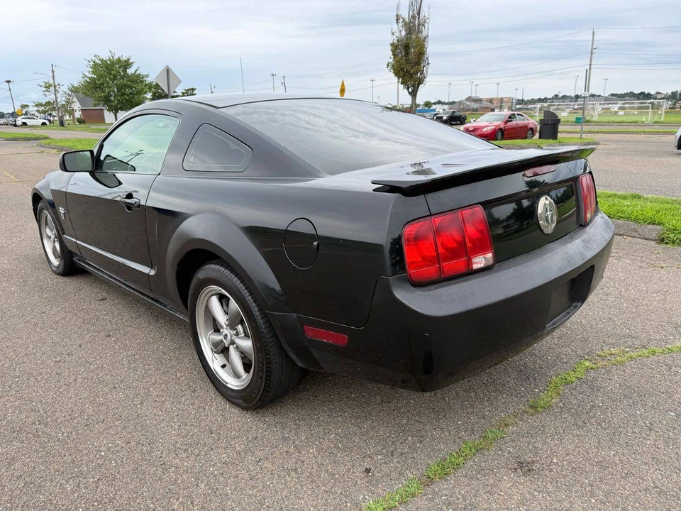 2009 Ford S197 Mustang - Image 14 of 24