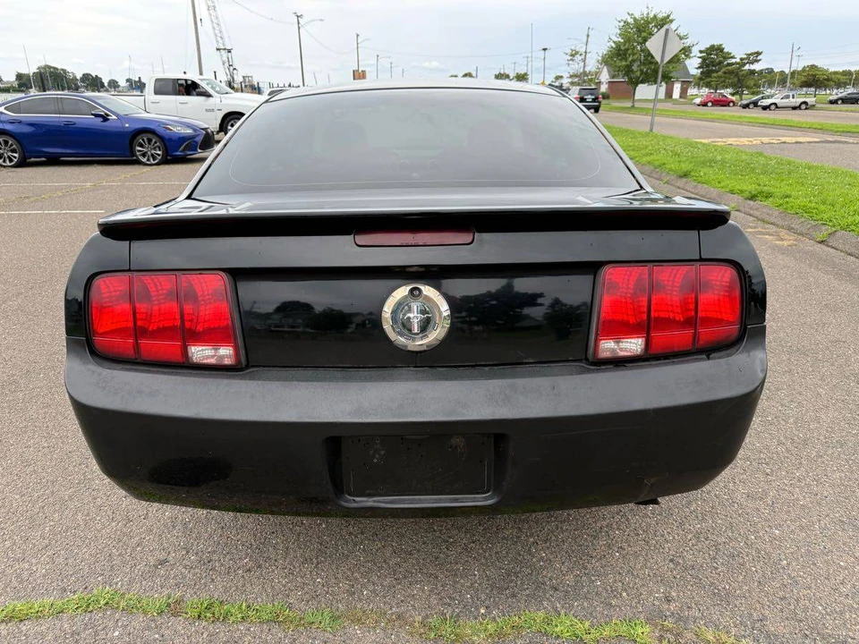 2009 Ford S197 Mustang - Image 7 of 24