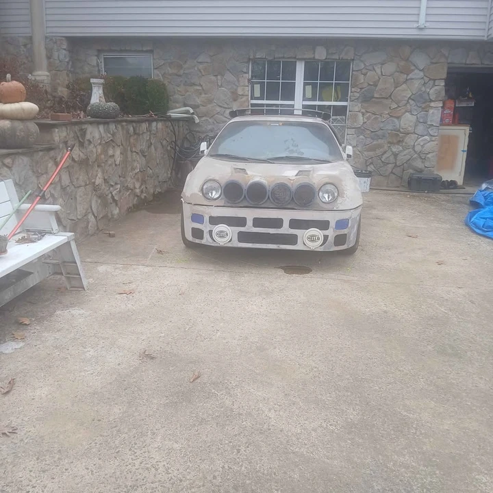 Ford RS200 - Image 3 of 10
