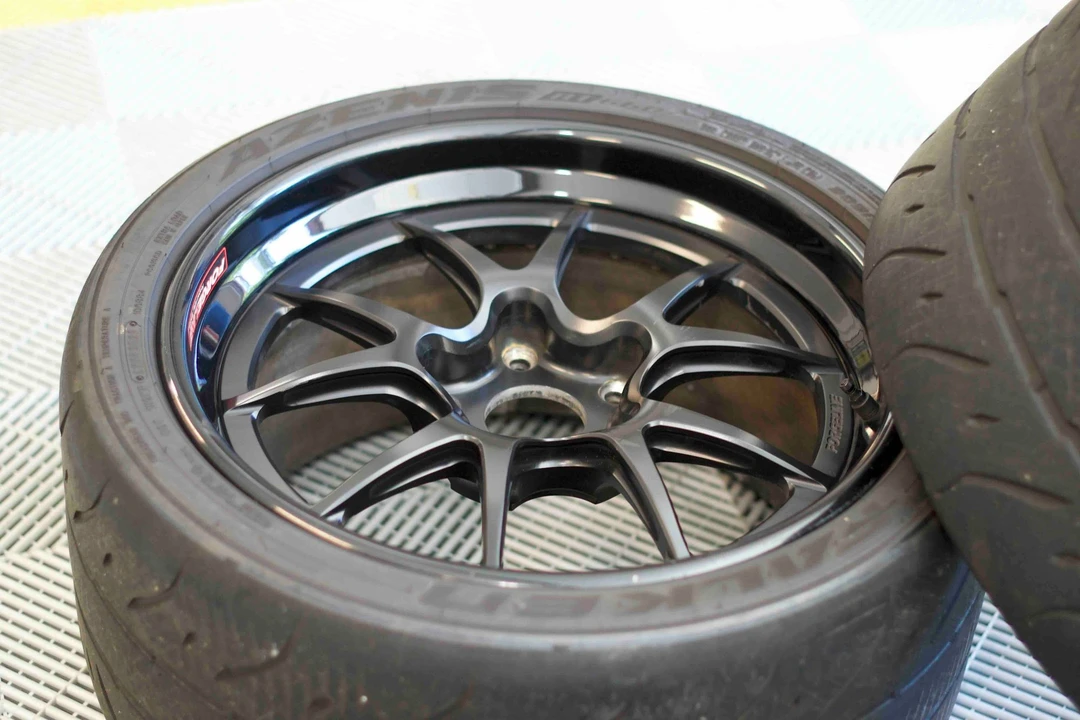 Parts & Memorabilia Other Wheels - Image 5 of 10