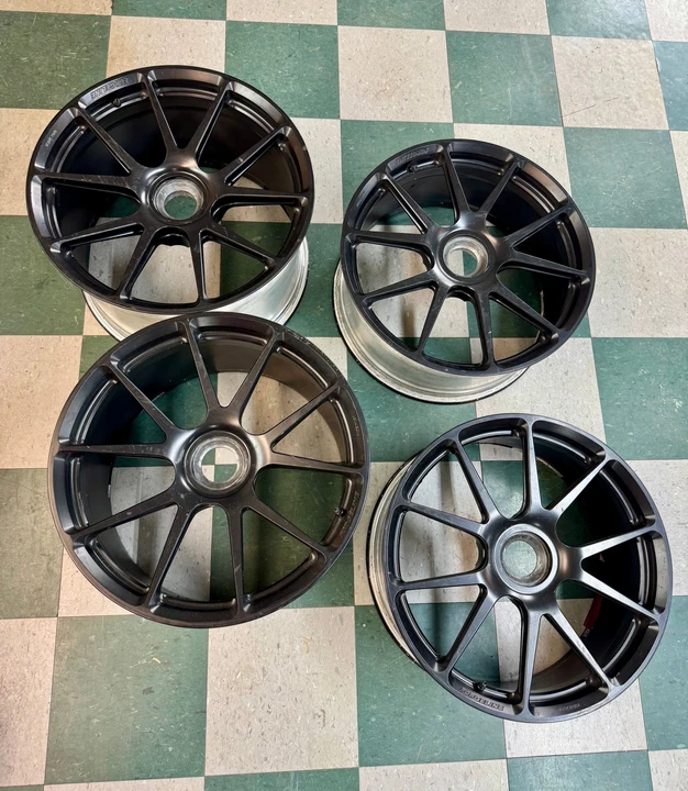 Parts & Memorabilia Other Wheels - Image 2 of 4