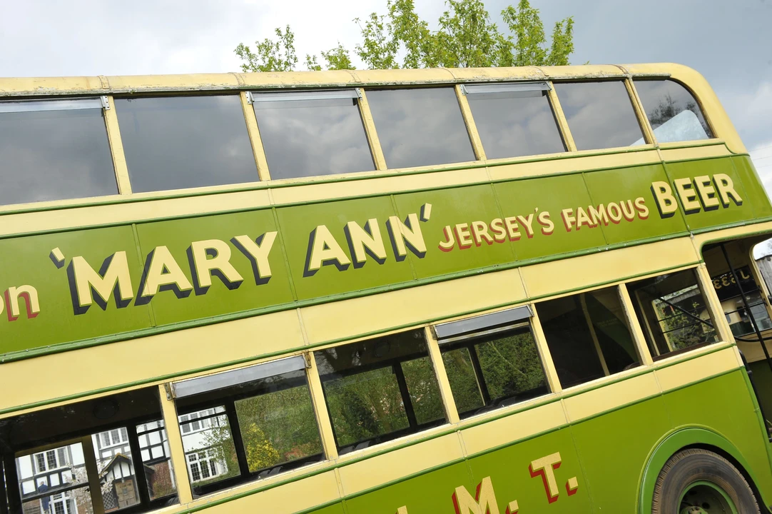 1932 Leyland - Image 8 of 25