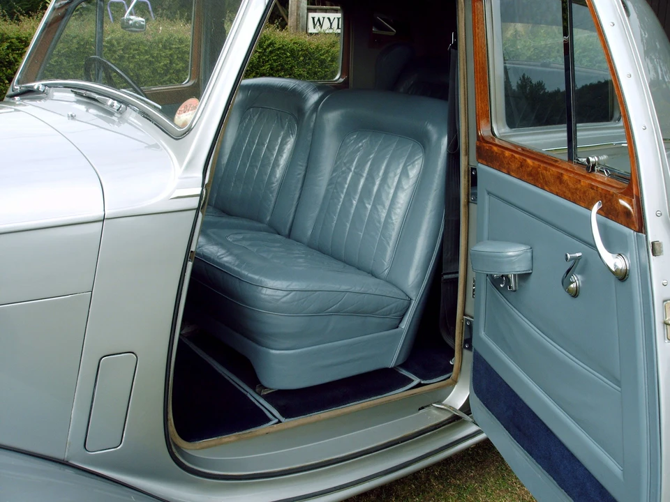 1955 Bentley R Type - Image 2 of 2