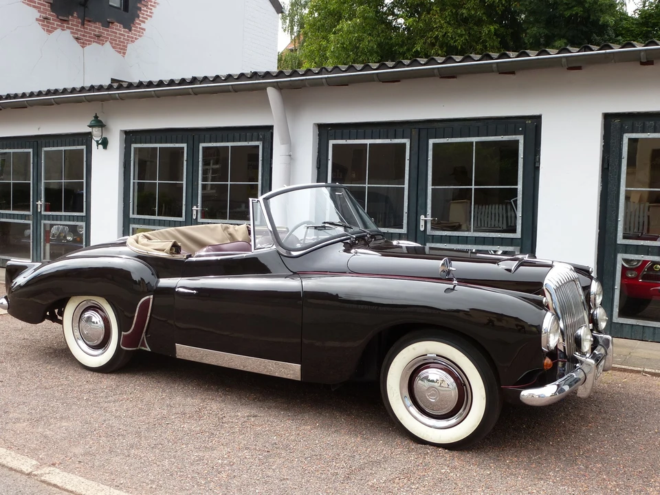 1957 Daimler - Image 5 of 9