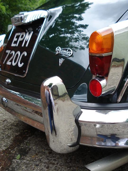 1965 Daimler - Image 2 of 6