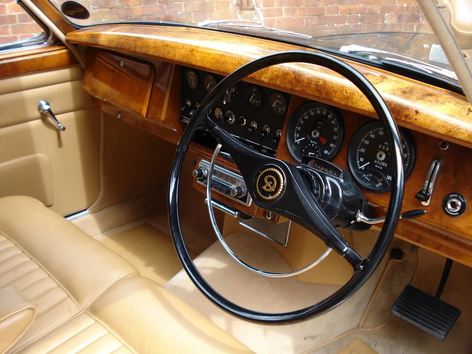 1965 Daimler - Image 4 of 6