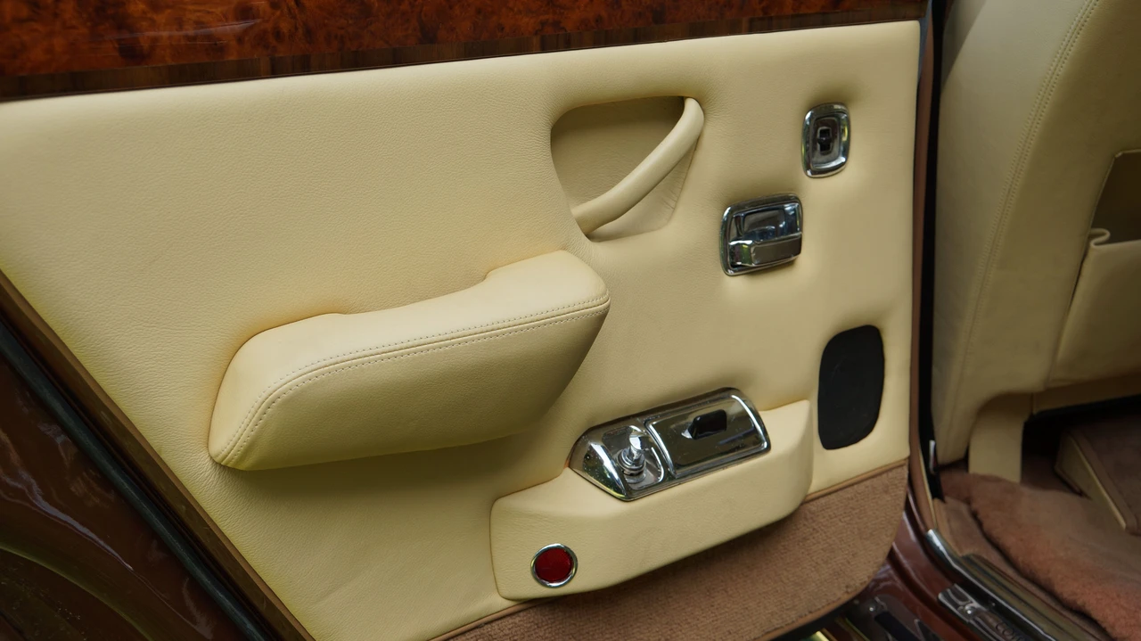 1980 Rolls-Royce Silver Shadow II - Image 18 of 28