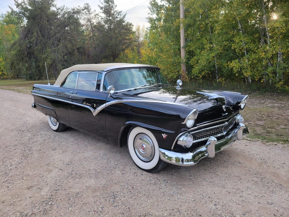 1955 Ford Fairlane 1st Gen - Image 11 of 31
