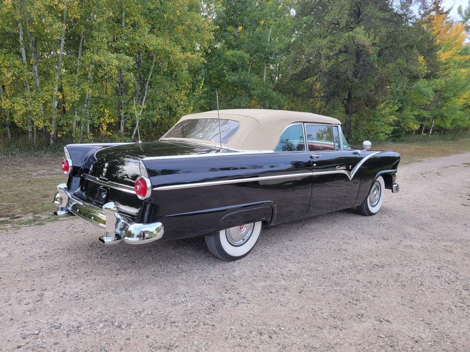 1955 Ford Fairlane 1st Gen - Image 12 of 31