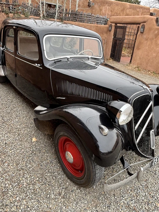 1956 Citroen Traction Avant - Image 4 of 31