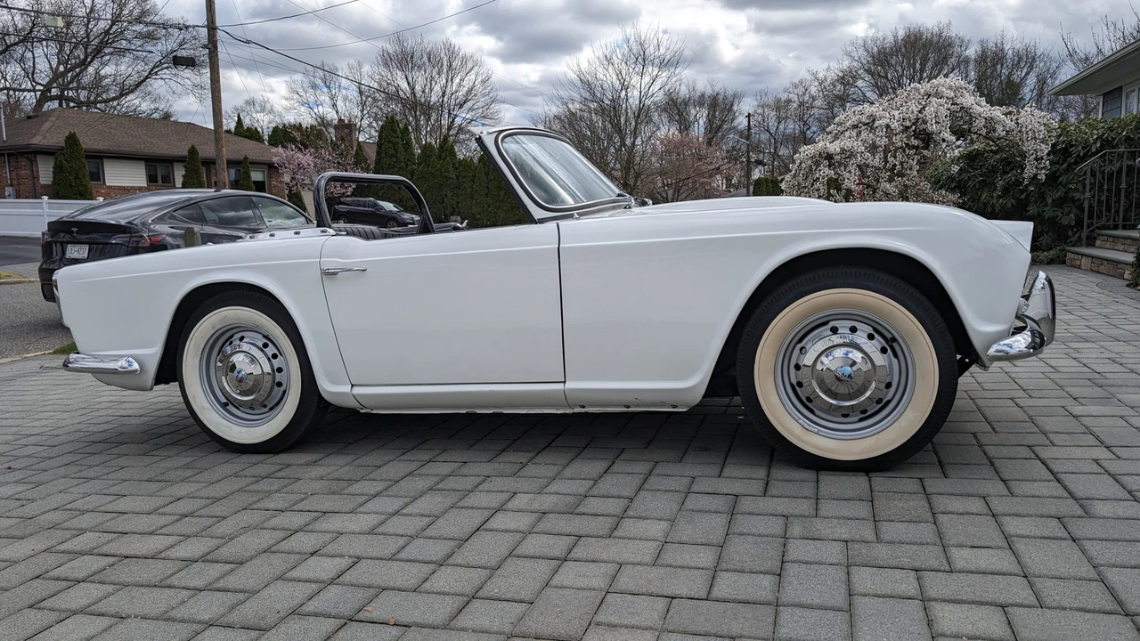1964 Triumph TR4 - Image 12 of 31