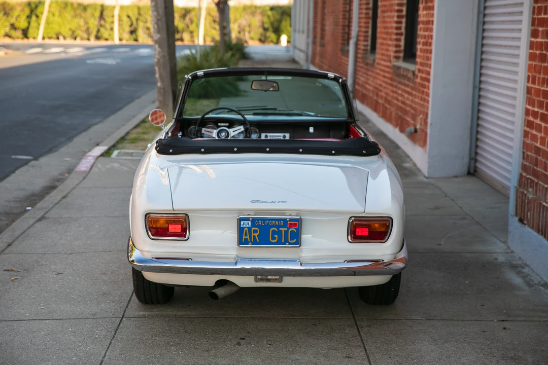 1966 Alfa Romeo Giulia GTC - Image 27 of 31
