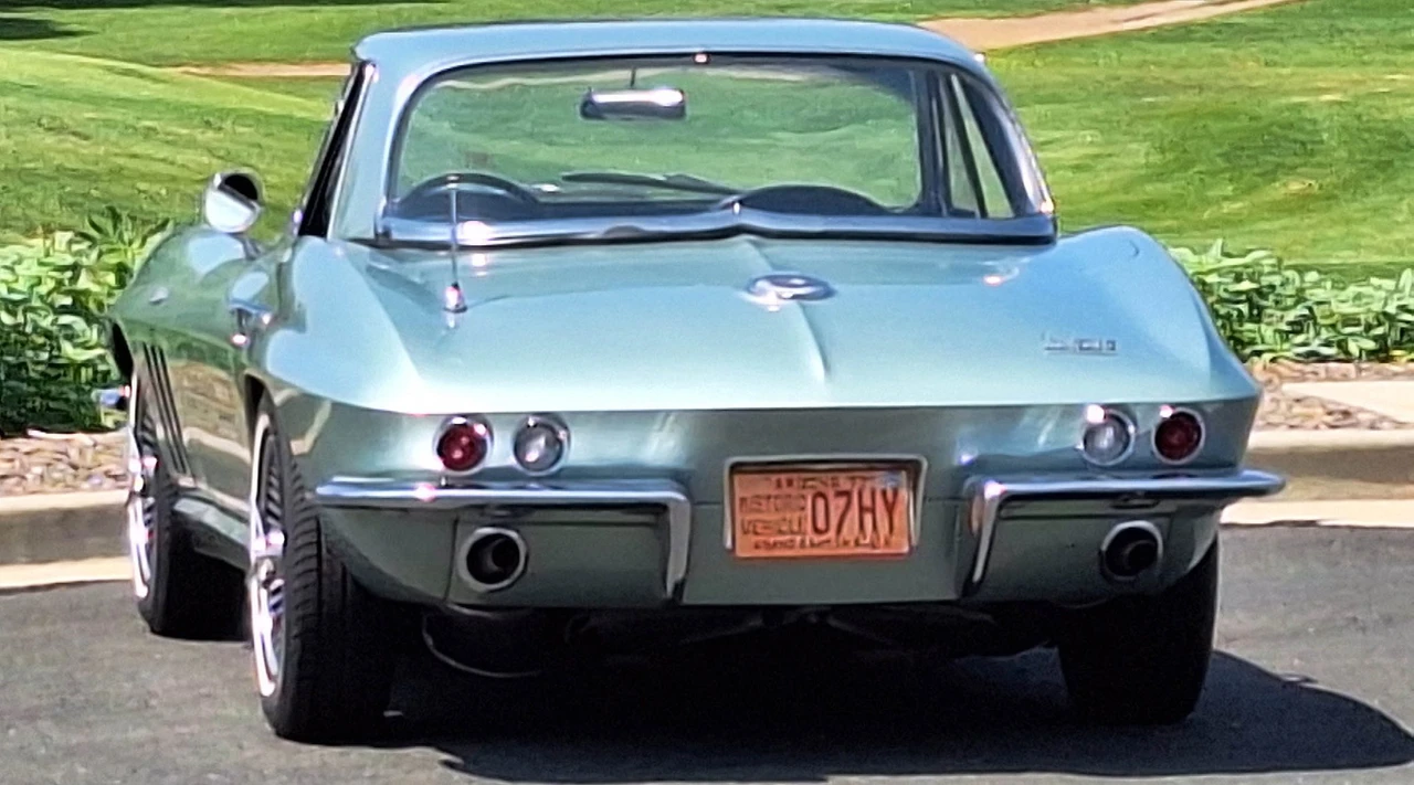 1966 Chevrolet Corvette C2 - Image 19 of 31