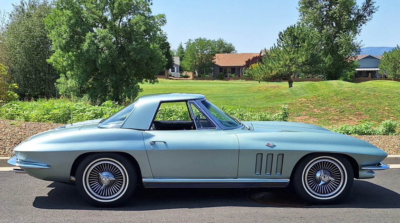1966 Chevrolet Corvette C2 - Image 16 of 31