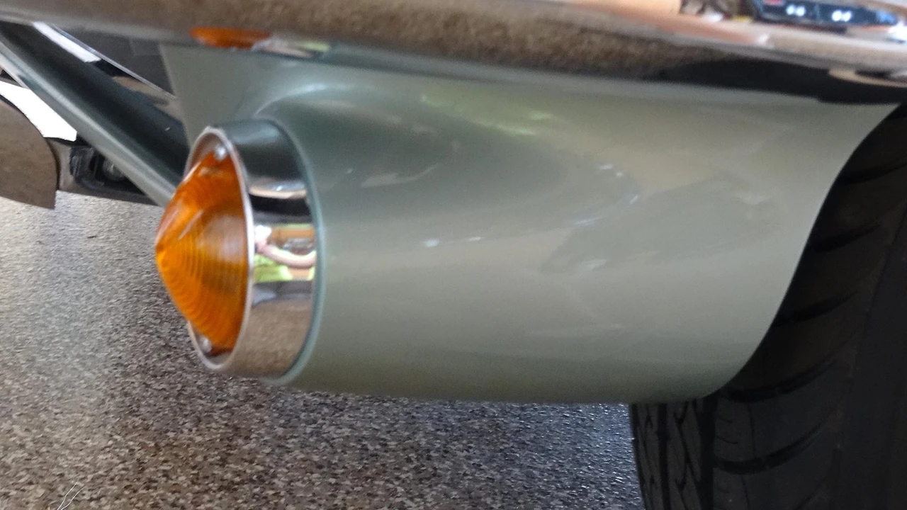 1966 Chevrolet Corvette C2 - Image 25 of 31