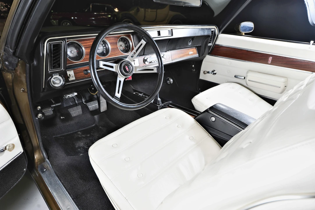1972 Oldsmobile Cutlass 3rd Gen - Image 2 of 3