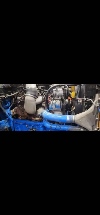 2005 Freightliner - Image 5 of 8