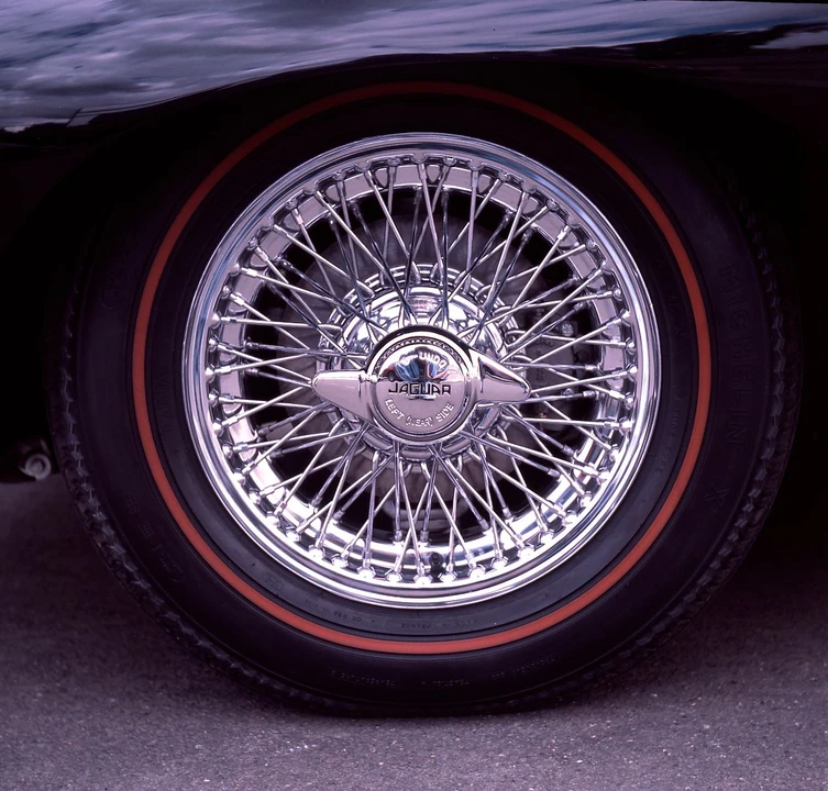 1964 Jaguar E-Type Series 1 - Image 4 of 4