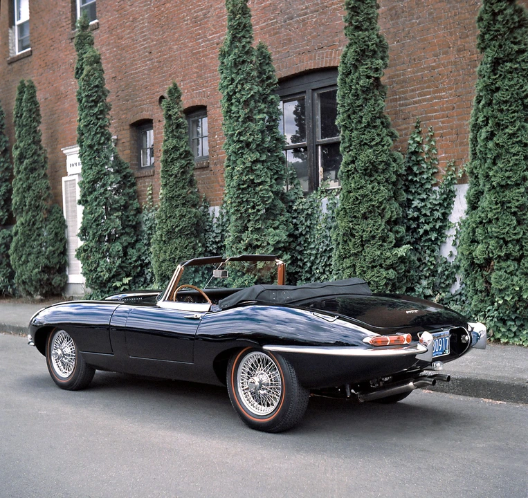 1964 Jaguar E-Type Series 1 - Image 3 of 4