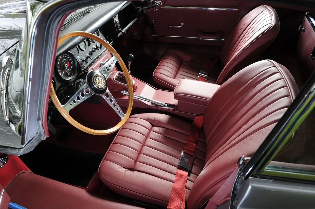 1965 Jaguar E-Type Series 1 - Image 3 of 15