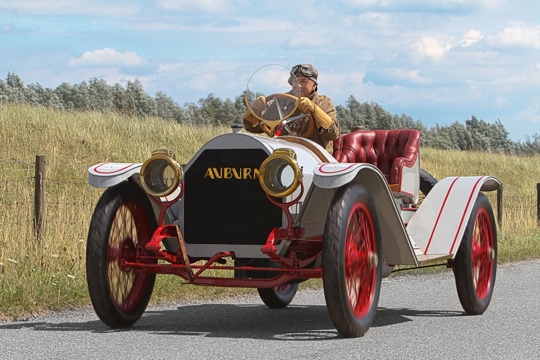 1912 Auburn - Image 4 of 4