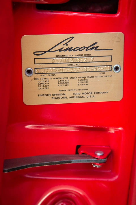 1957 Lincoln Premiere - Image 7 of 11
