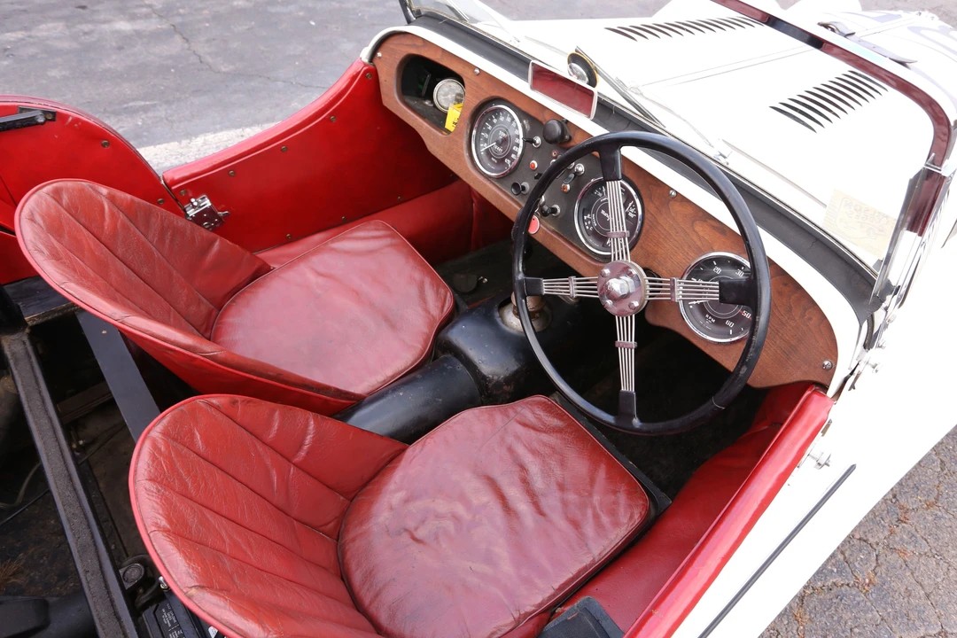 1963 Morgan Plus 4 - Image 25 of 28
