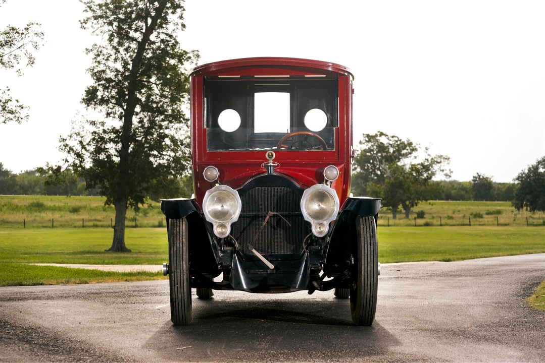 1917 Packard Twelve - Image 13 of 31