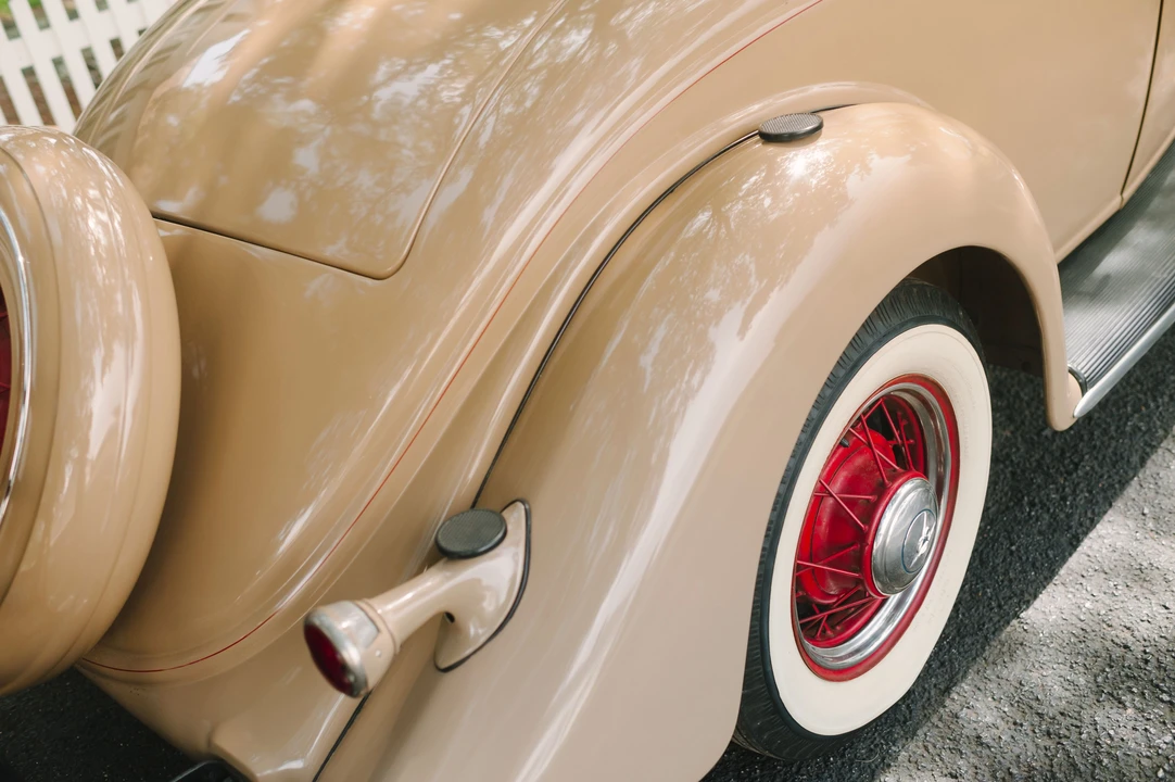 1935 Ford Model 48 & 68 - Image 21 of 24