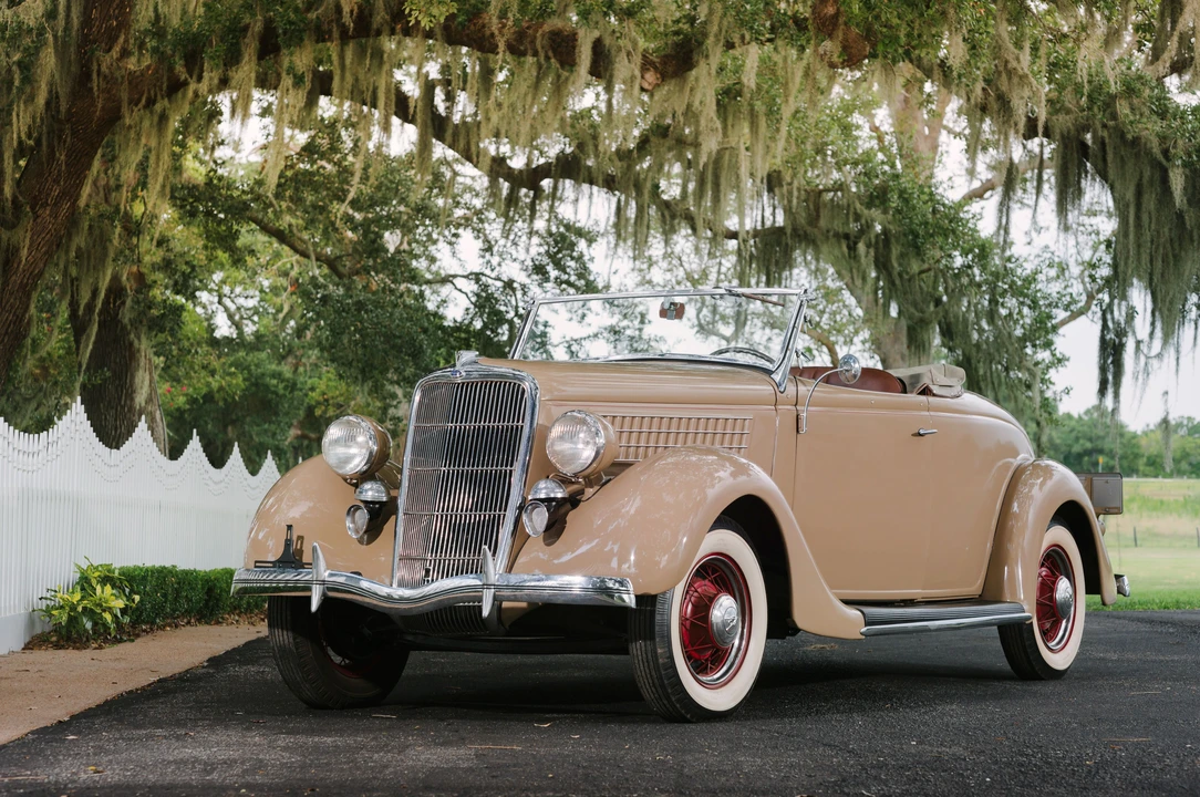 1935 Ford Model 48 & 68 - Image 4 of 24
