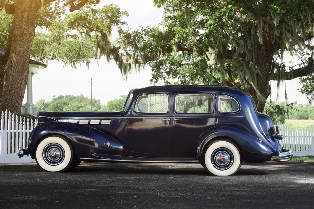 1938 Packard Eight - Image 12 of 31
