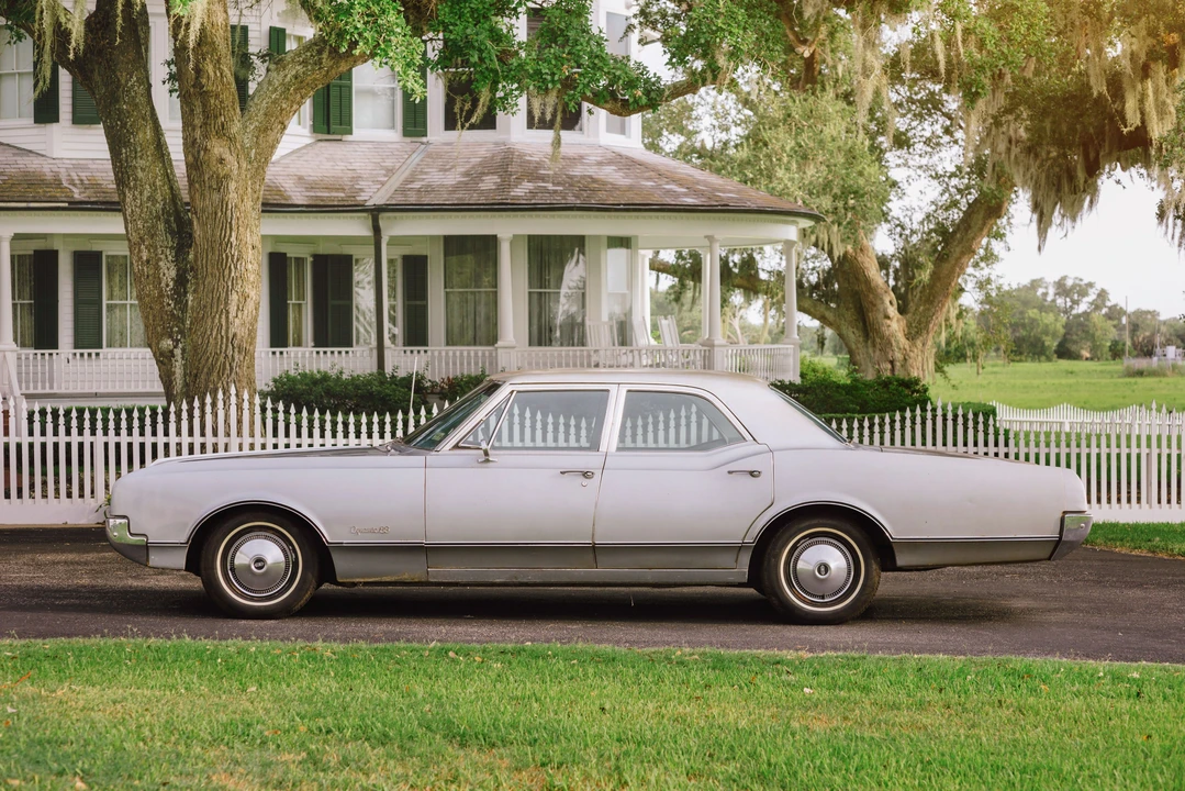 1966 Oldsmobile 88 - Image 6 of 31