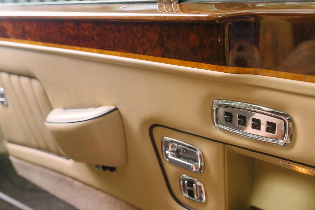 1989 Rolls-Royce Corniche Series II - Image 22 of 24