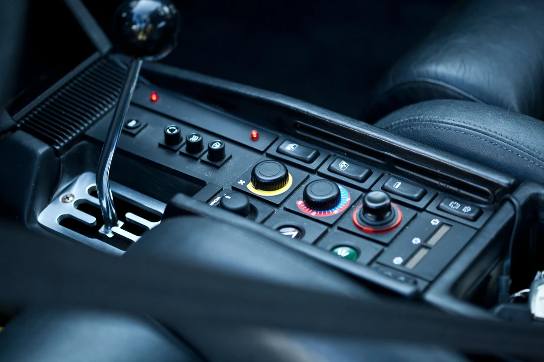 1989 Ferrari Testarossa - Image 2 of 15