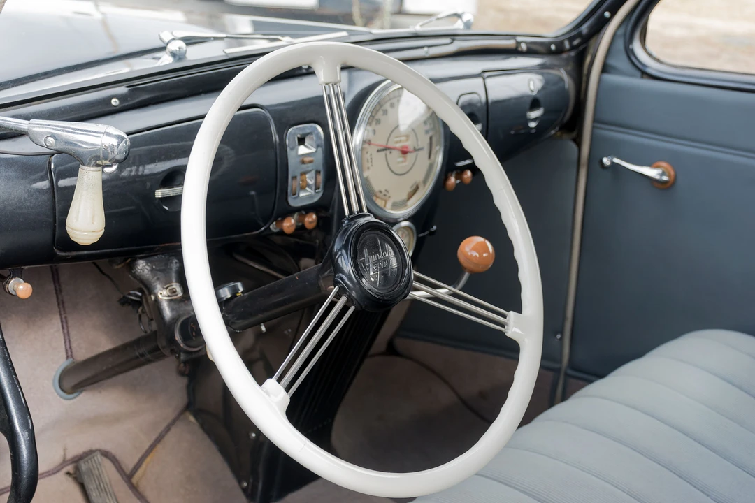 1939 Lincoln Zephyr - Image 2 of 31