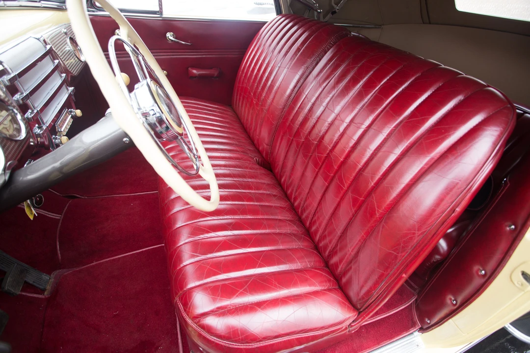 1941 Buick Roadmaster - Image 19 of 21