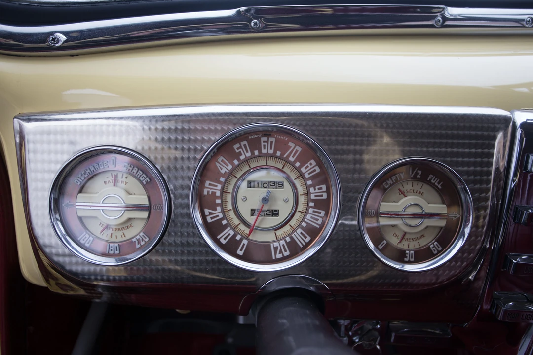 1941 Buick Roadmaster - Image 16 of 21